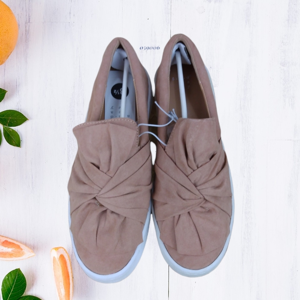 A NEW DAY ALLORY Blush slip on sneakers NEW